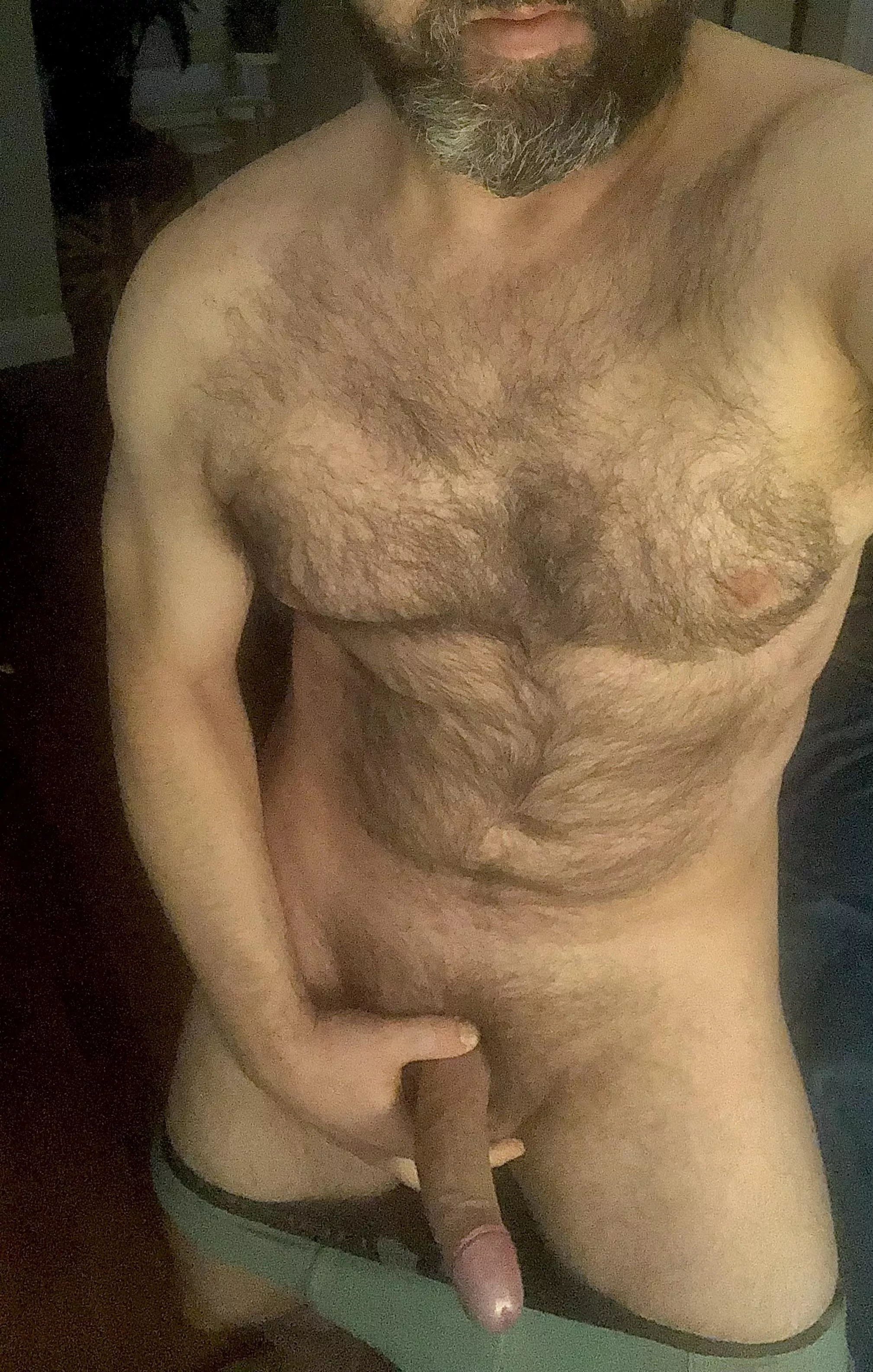 Do you like dadbods with big dadrods, that stretch out your holes and make you scream “OH God!!”? (41)