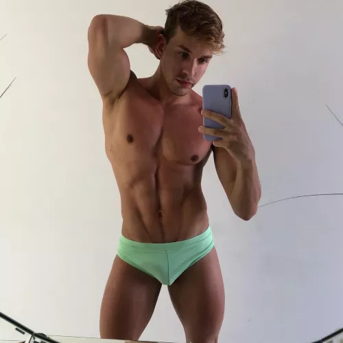 Do you like green?👀