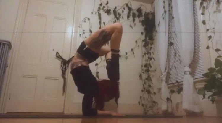 Do you like how flexible I am?ππ€β¨ Do you like how flexible I am?ππ€β¨