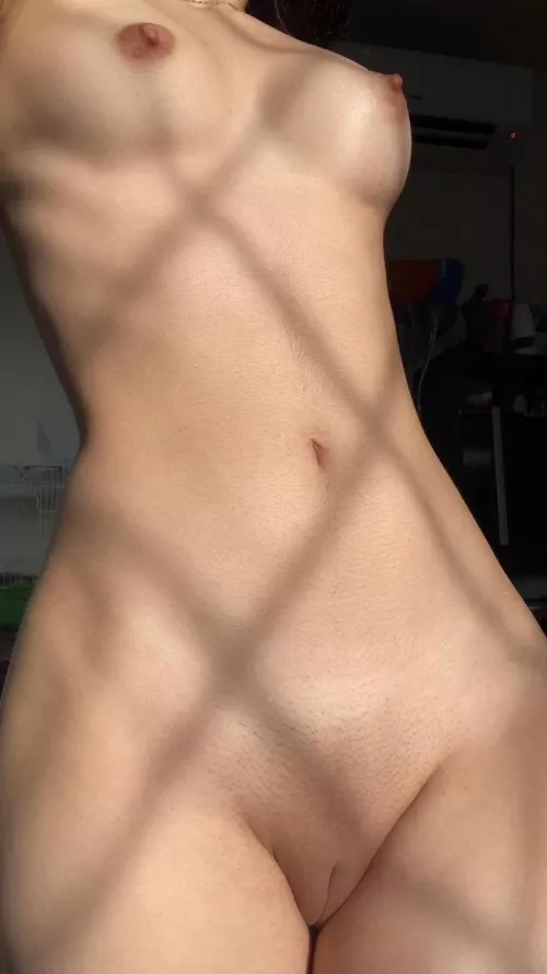 Do you like how my bald pussy looks in the morning sunlight? āŗļø