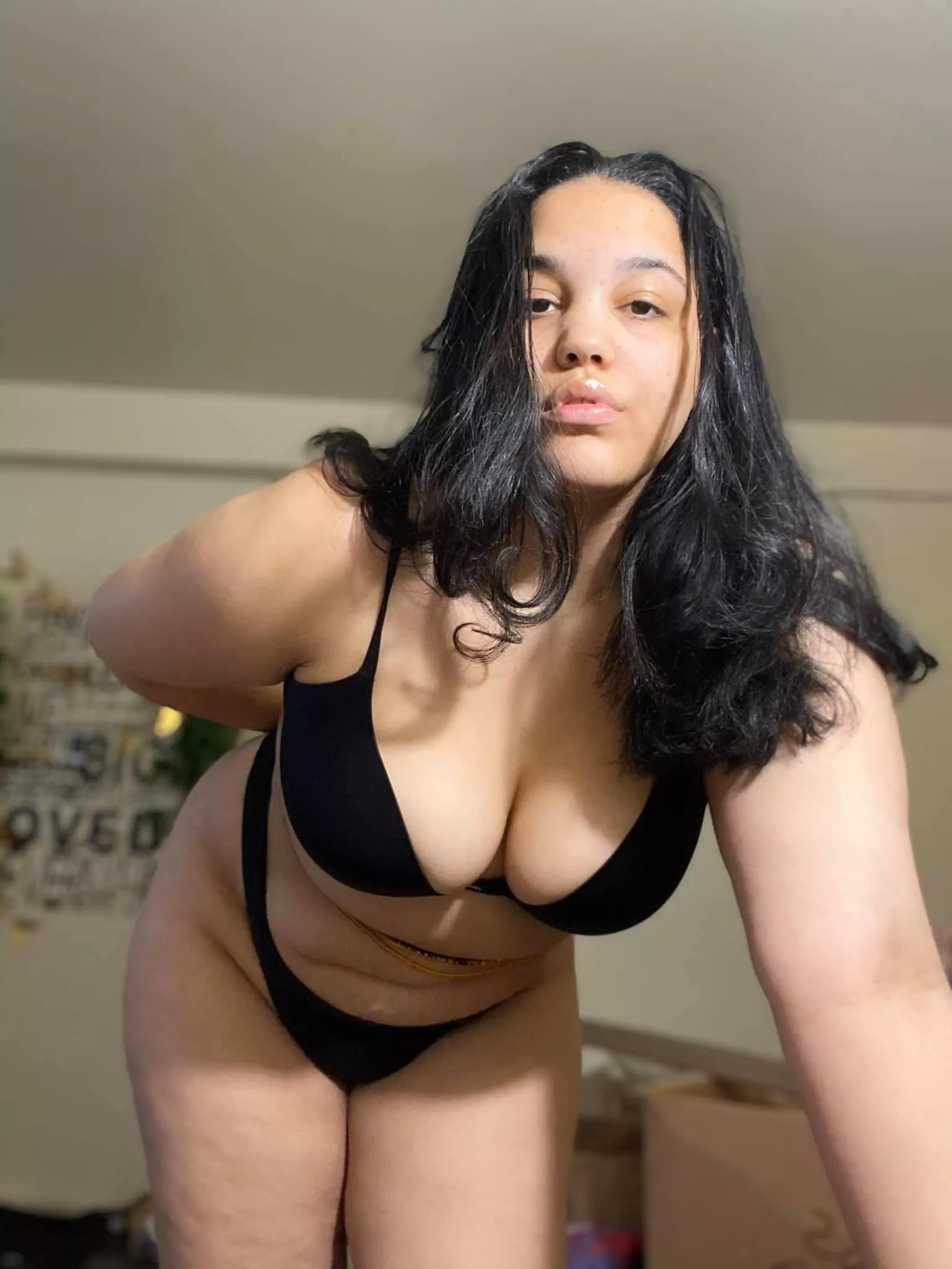 Do you like my Asian curvy bod?