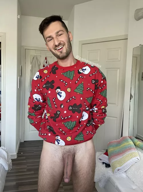 do you like my christmas sweater? ๐ฅฐ