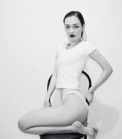 Do you like my cute legs?