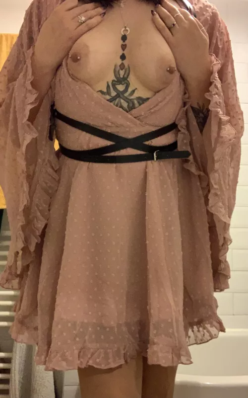 Do you like my dress?