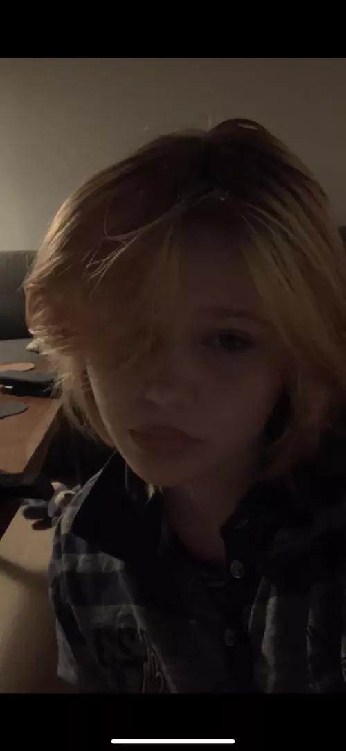 Do you like my hair like this… ? <: