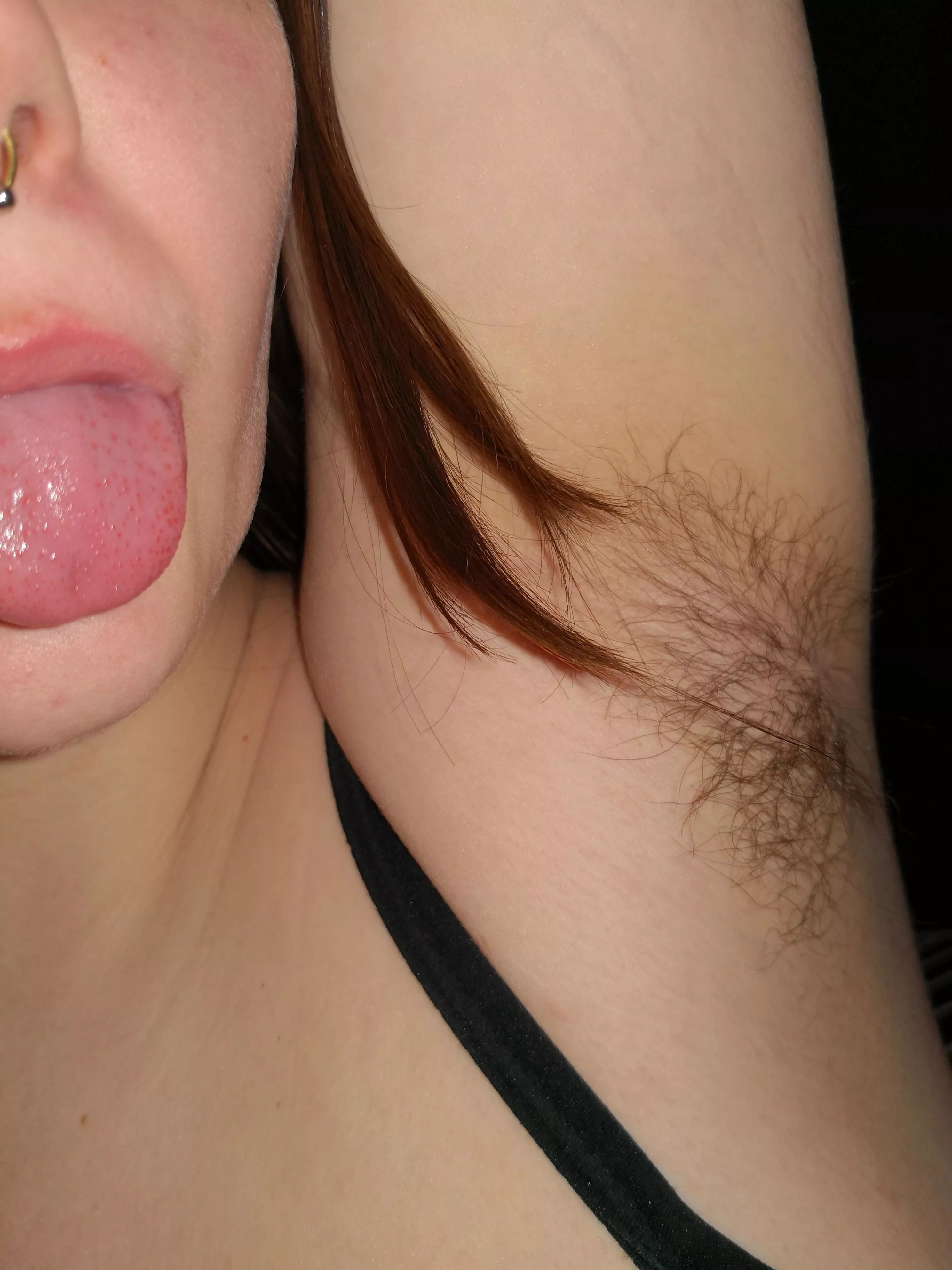 Do you like my hairy armpits? I hope you do🙈 Do you like my hairy armpits? I hope you do🙈
