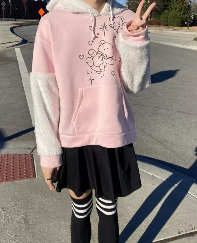 Do you like my hoodie ~?