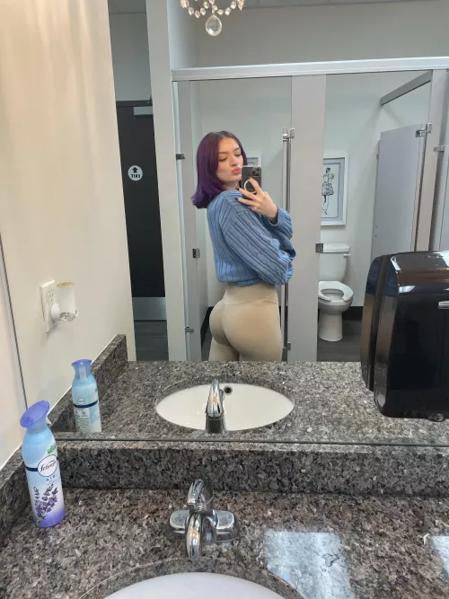 do you like my leggings?🥺☺️