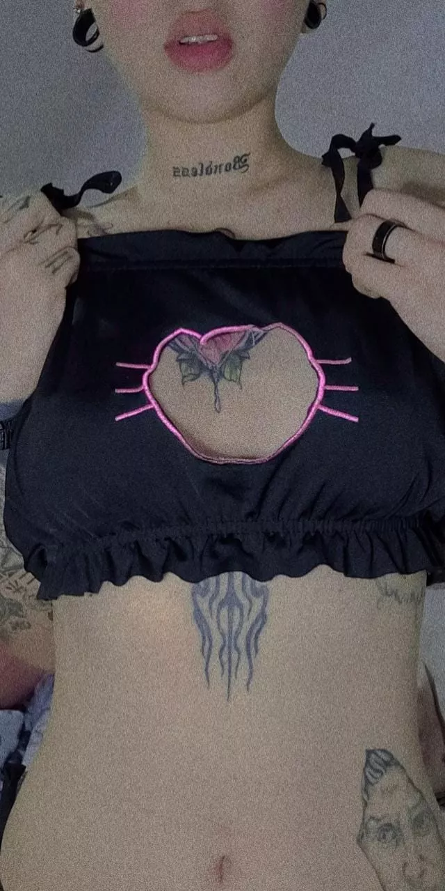 Do you like my lips? want have a funny day with me? [Selling] - Cock rates and more, I have discounts for custom content / kik: Kattvon