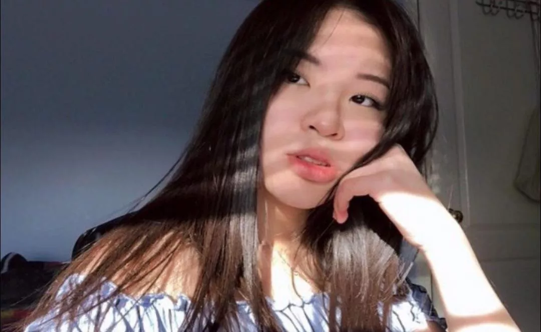 Do you like my lips?🥰