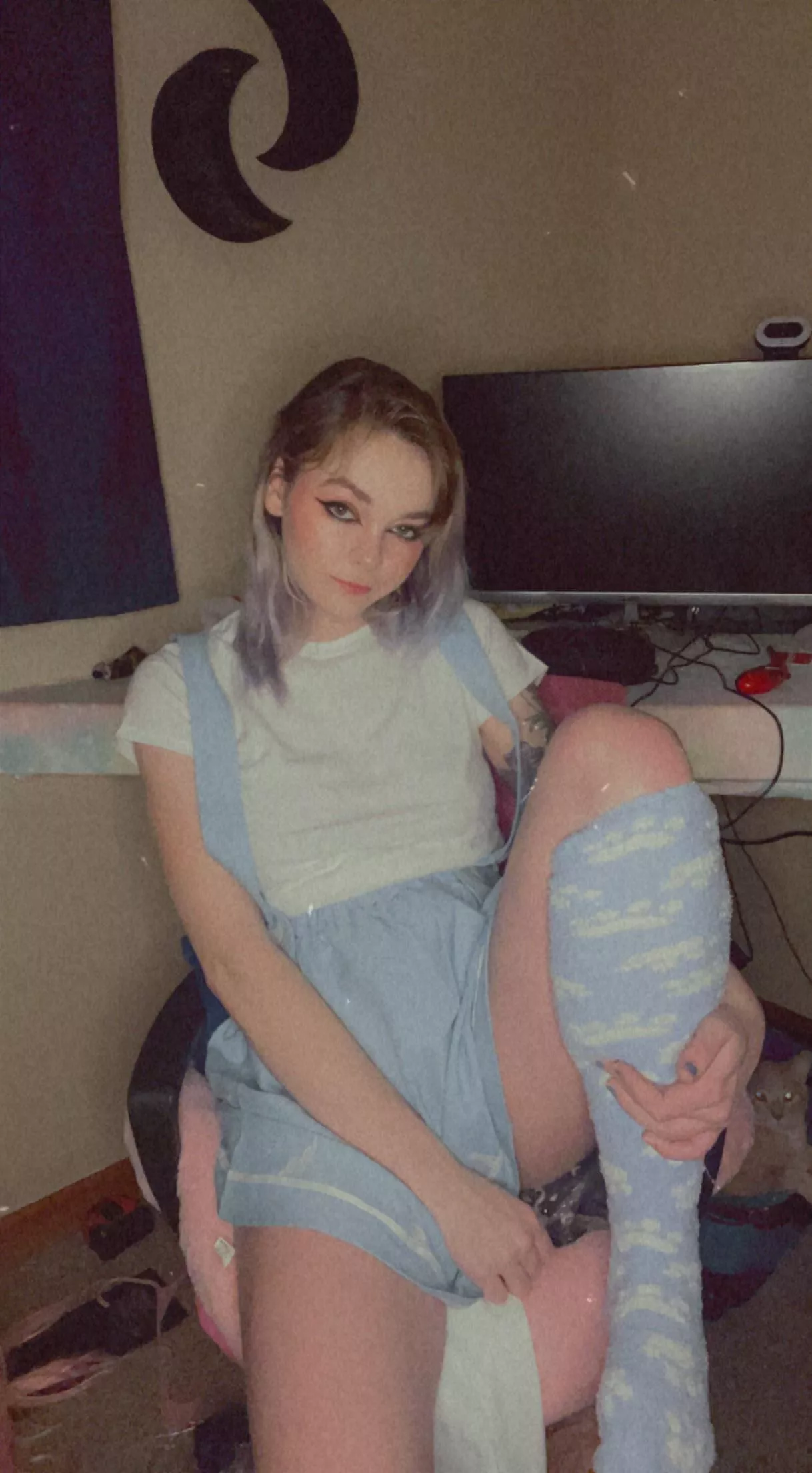 Do you like my long socks ?