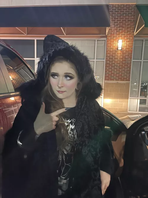 Do you like my makeup and new witchy cloak