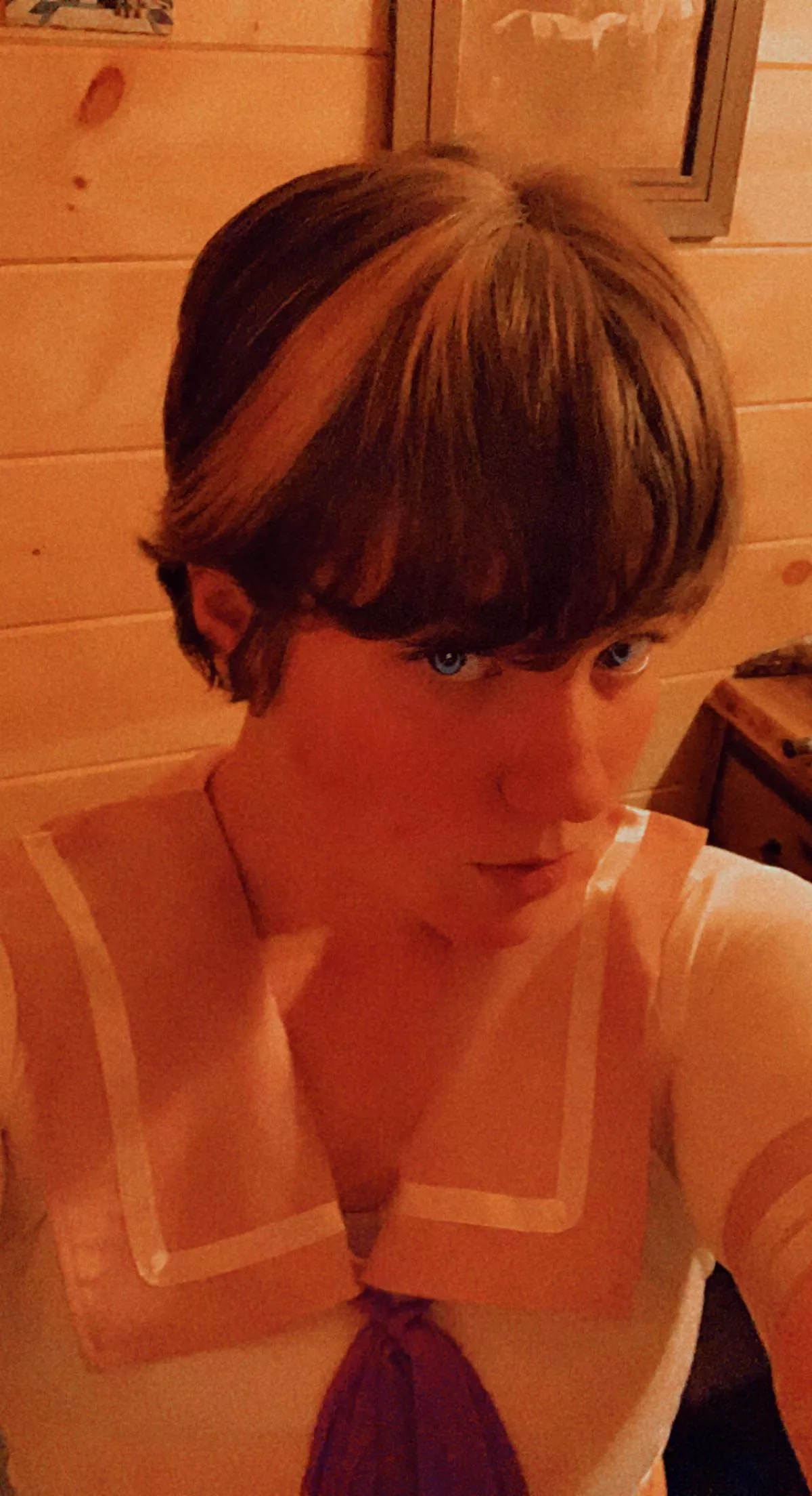 Do you like my new haircut? 🥺