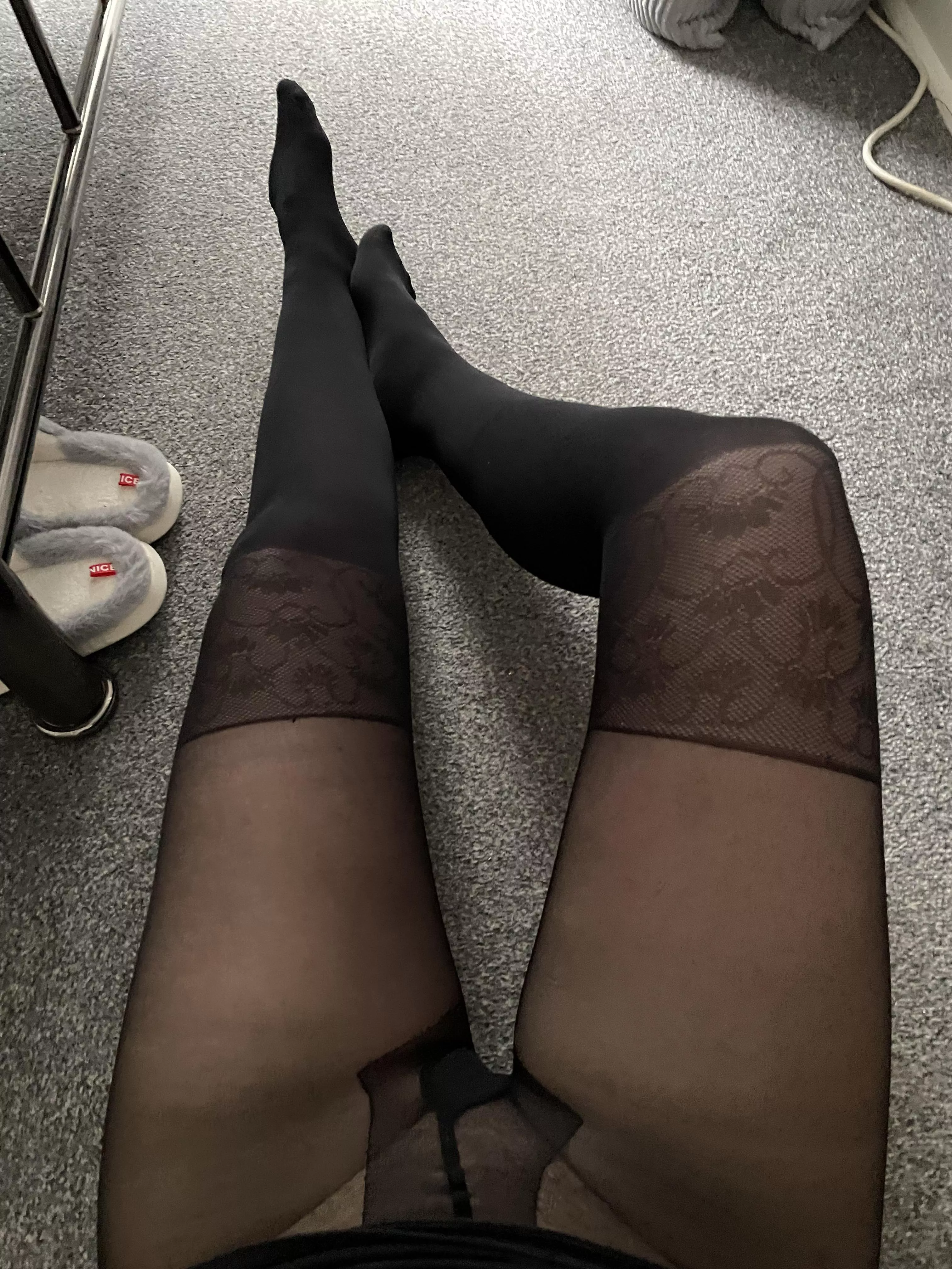 Do you like my new pantyhose 😘