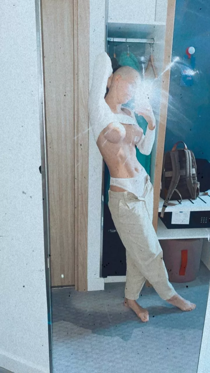 Do you like my outfit?