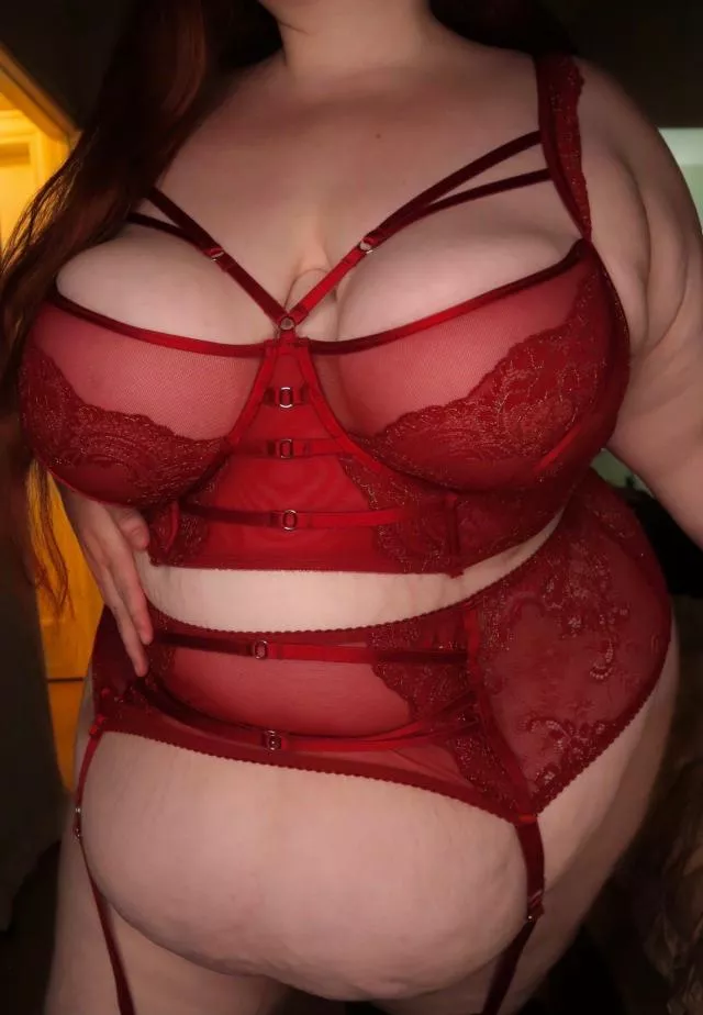 Do you like my outfit? 🤤