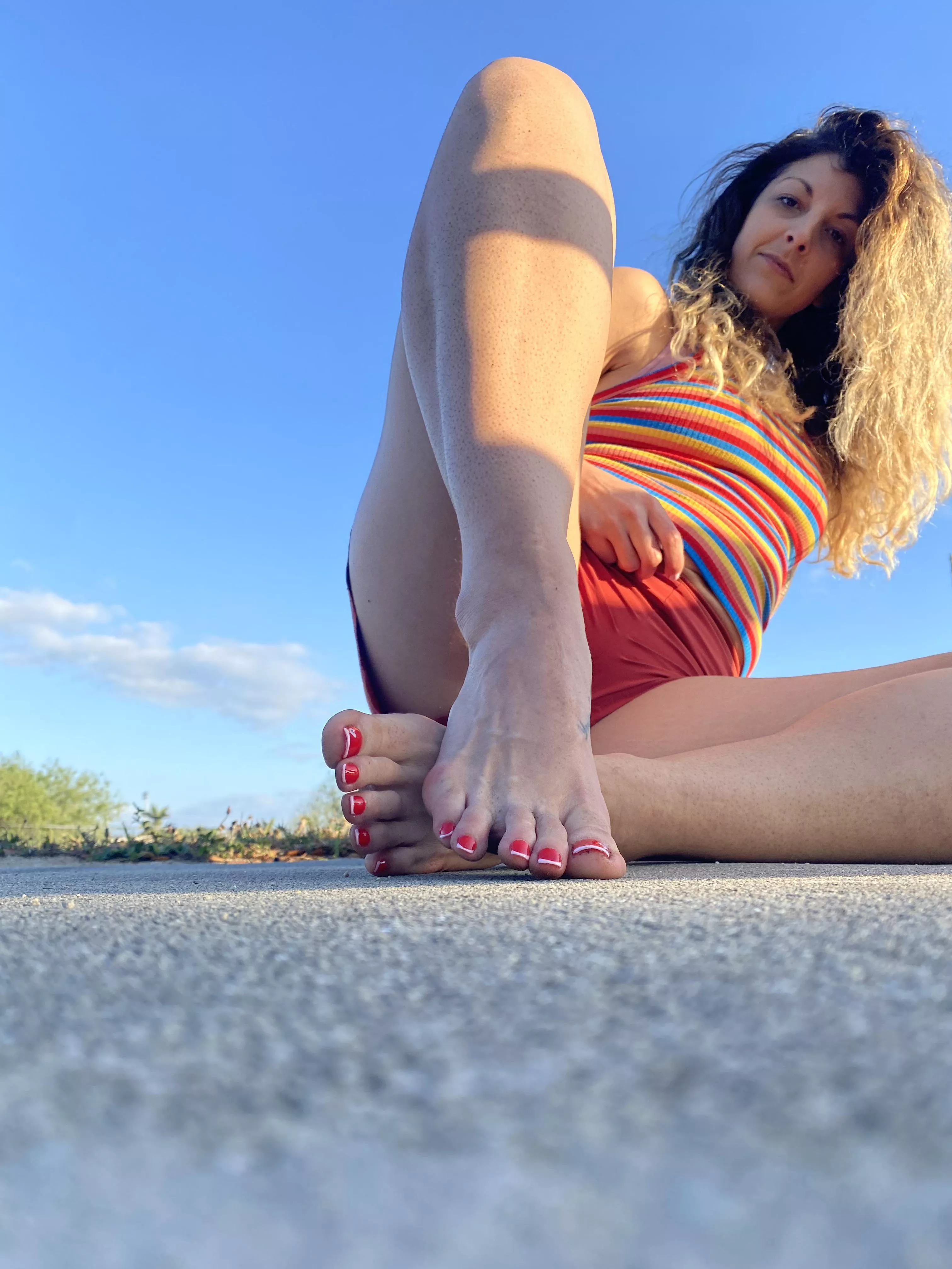 Do you like my pedi?