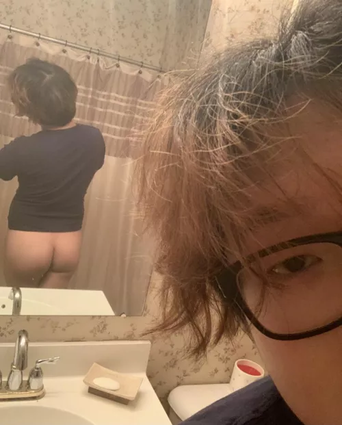 do you like my shower curtains? :)