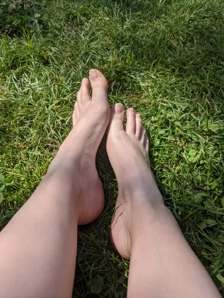 Do you like my tiny little feet ? ๐๐ฃ๐