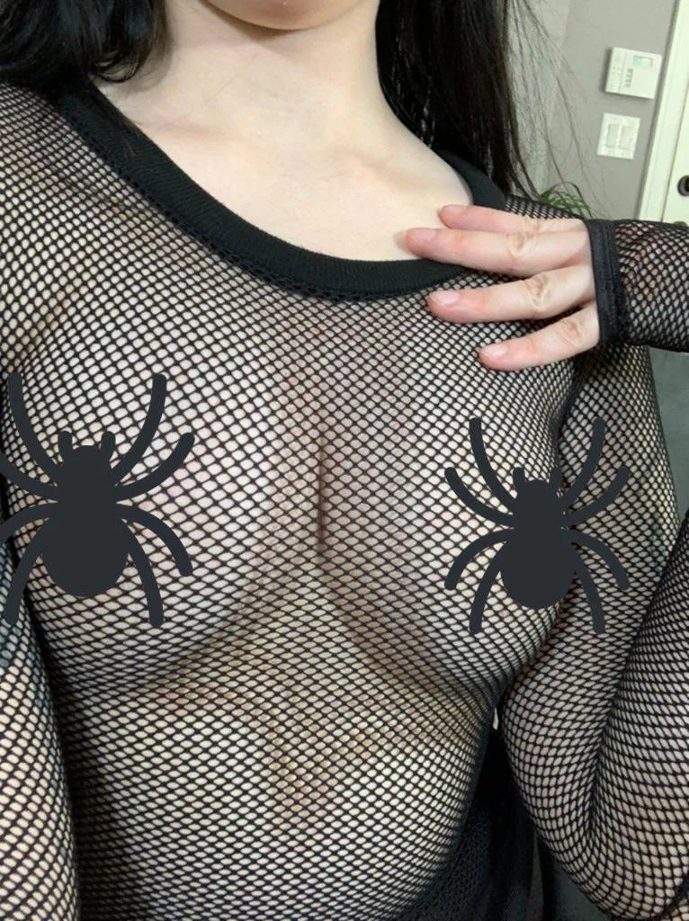 Do you like my top, puppy? 🥰