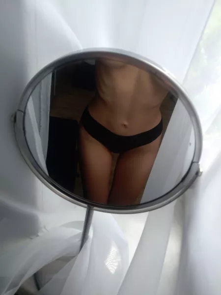 Do you like my tummy :)