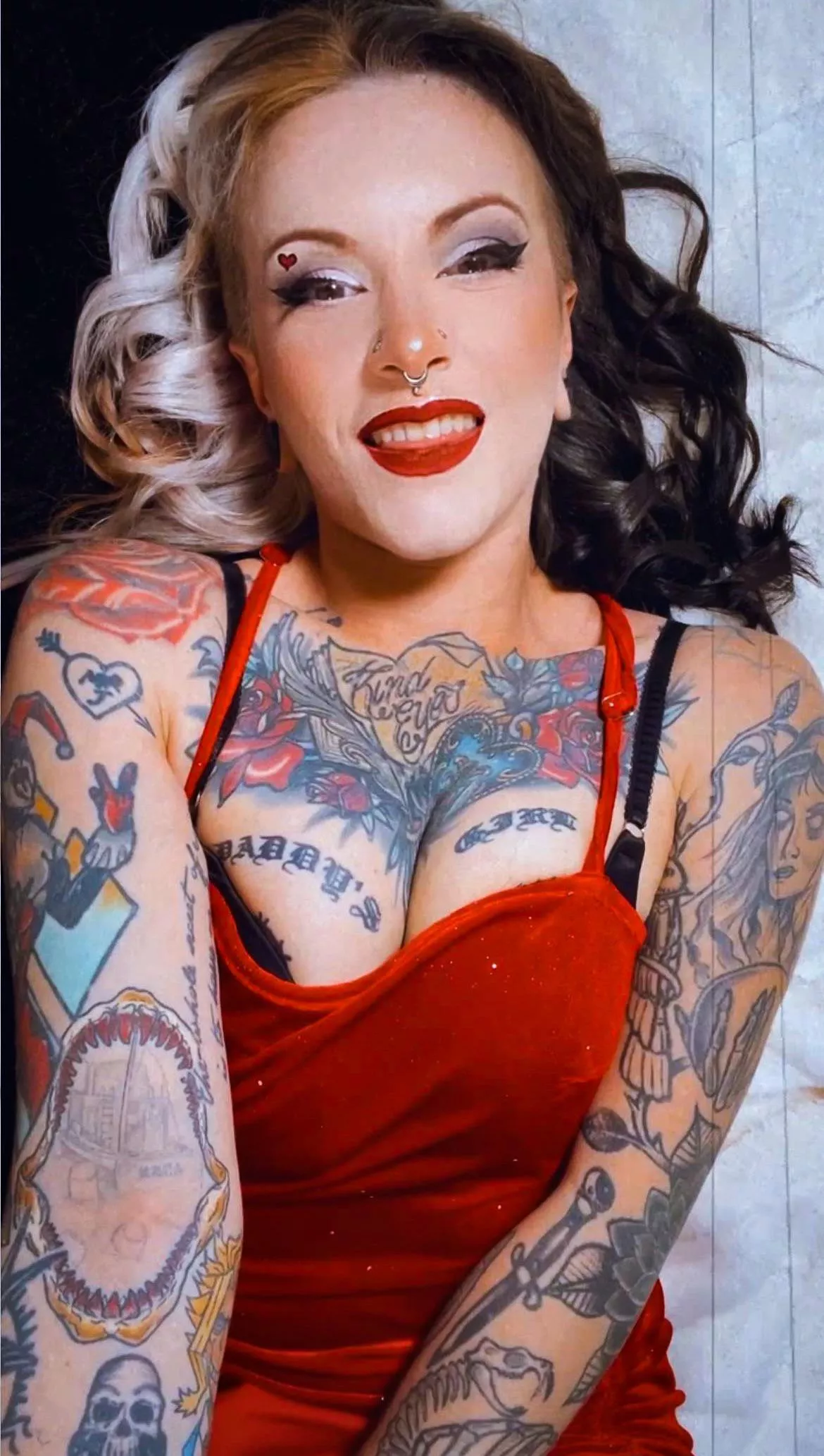 Do you like my Valentines makeup look? Simple but effective 💋 [f]