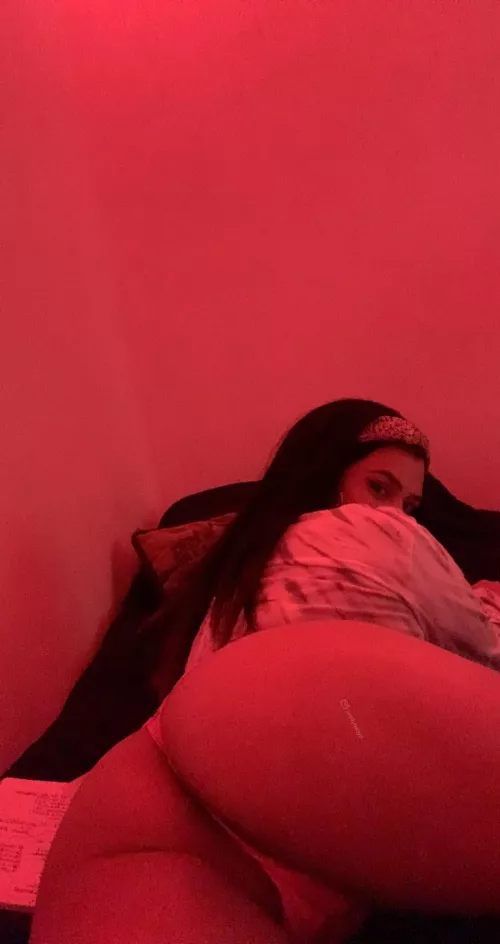 Do you like pink thongs? [F]