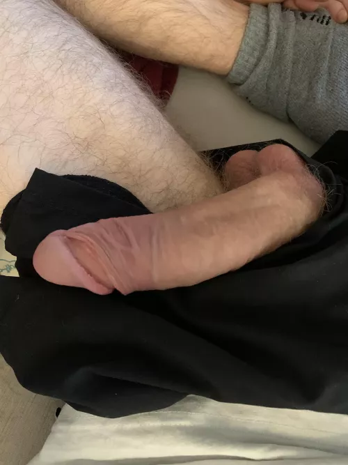 Do you like pulling down the foreskin of a dick?😈🍆