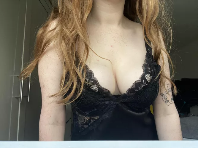 do you like tatted, freckled girls?