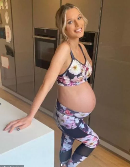 Do you like these matching clothes? Do you like these matching clothes?