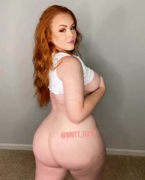 Do you like thick redheads?