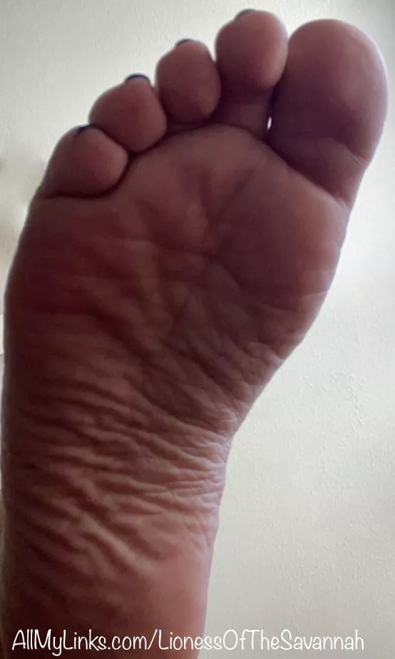Do you like this closeup of my sole? π Do you like this closeup of my sole? π