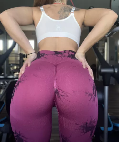 do you like this color on me? It’s new!