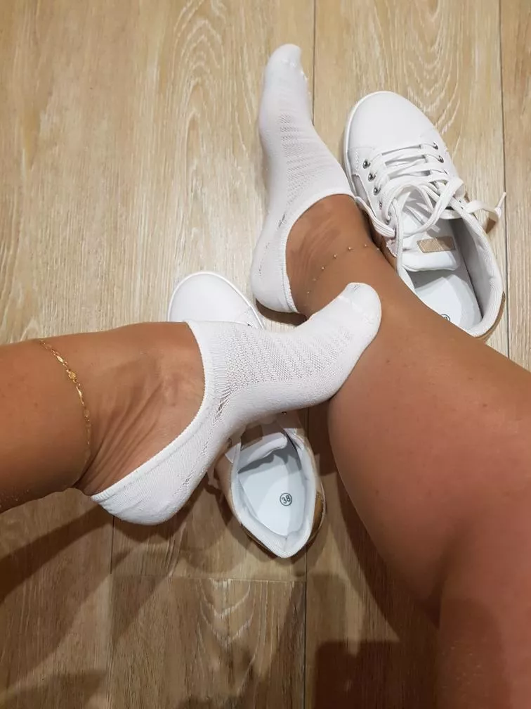 do you like to smell my white socks after running? do you like to smell my white socks after running?