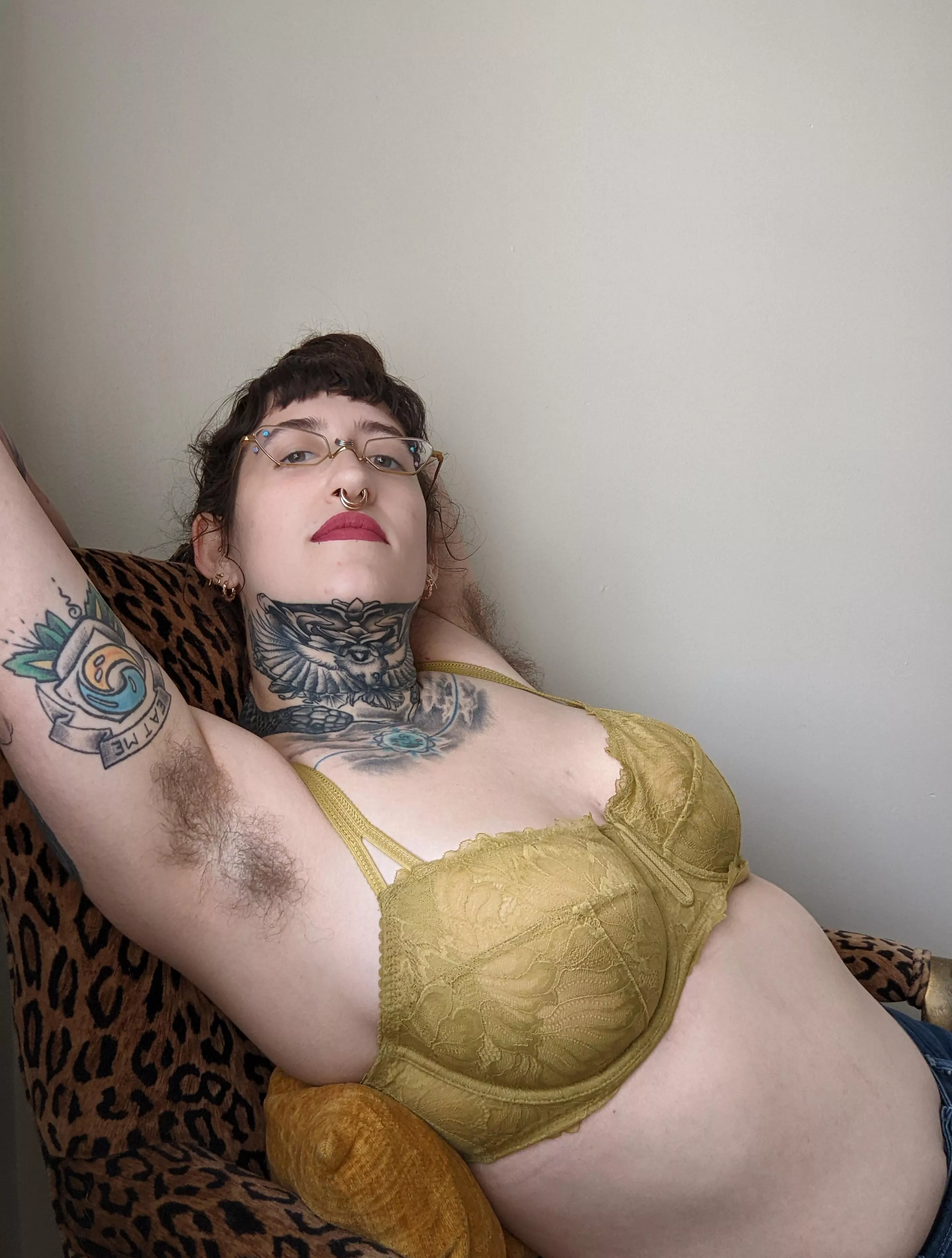 Do you love hairy and tattooed women like me?