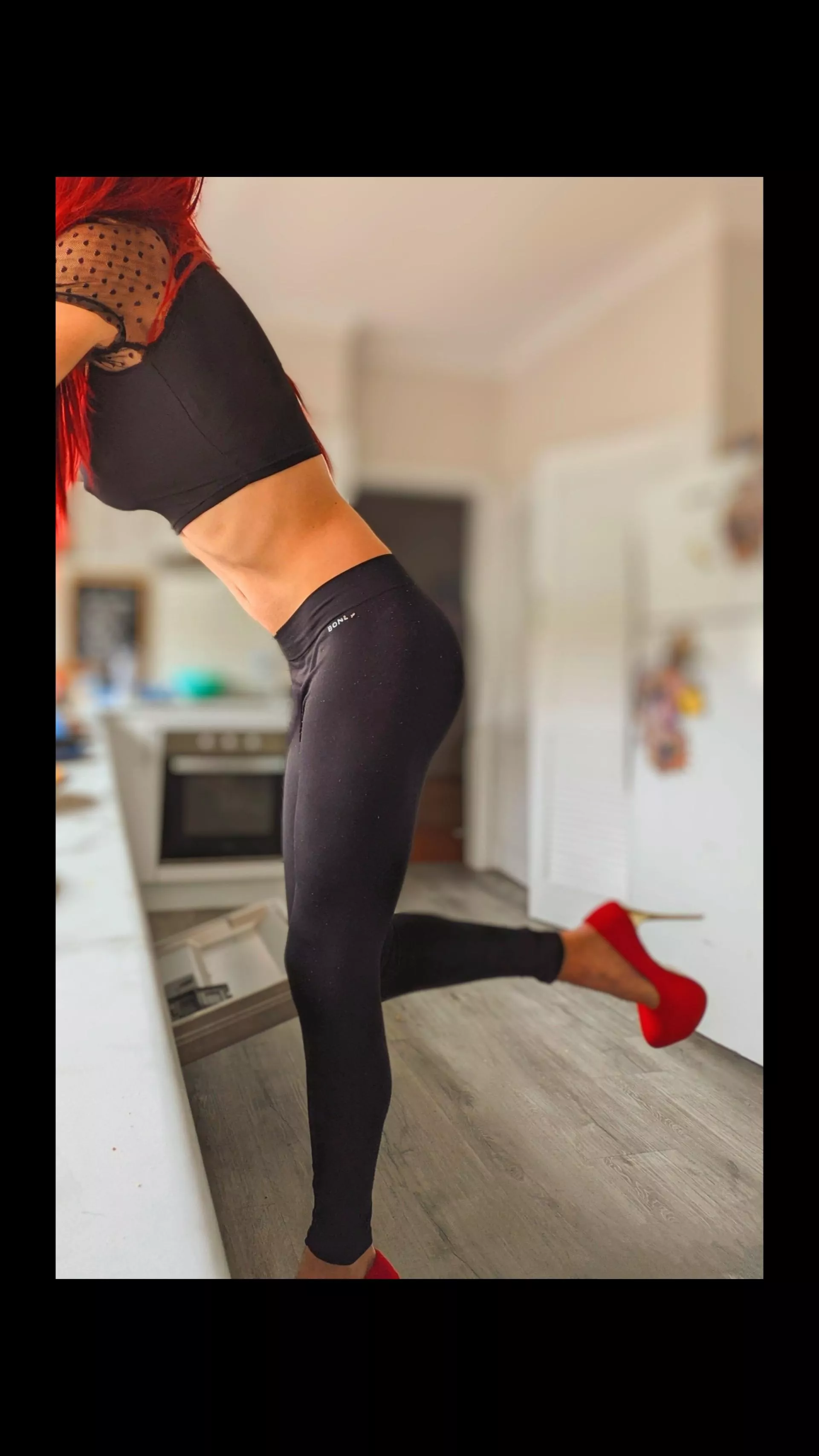 Do you mind if I wear my heels to make you dinner? 😘