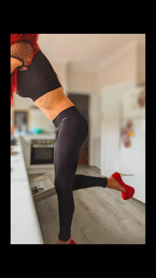 Do you mind if I wear my heels to make you dinner? 😘