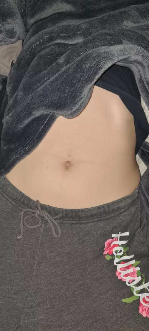 Do you prefer deep or shallow innies? 🤔