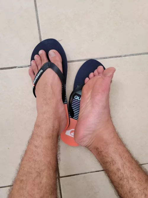 Do you stare at men with flip-flops?