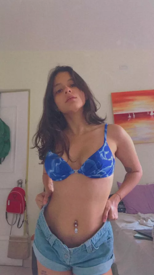 Do you think I am hot? 😜😏