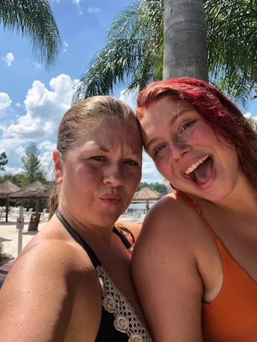 Do you think the daughter realizes her mom slept with her ex boyfriend?