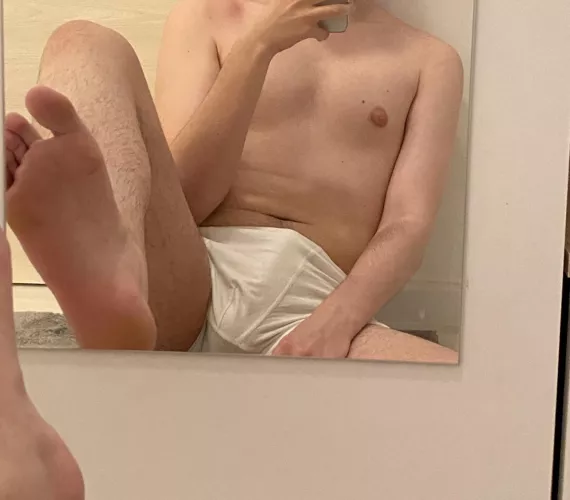 Do you want me to give you a footjob?😈