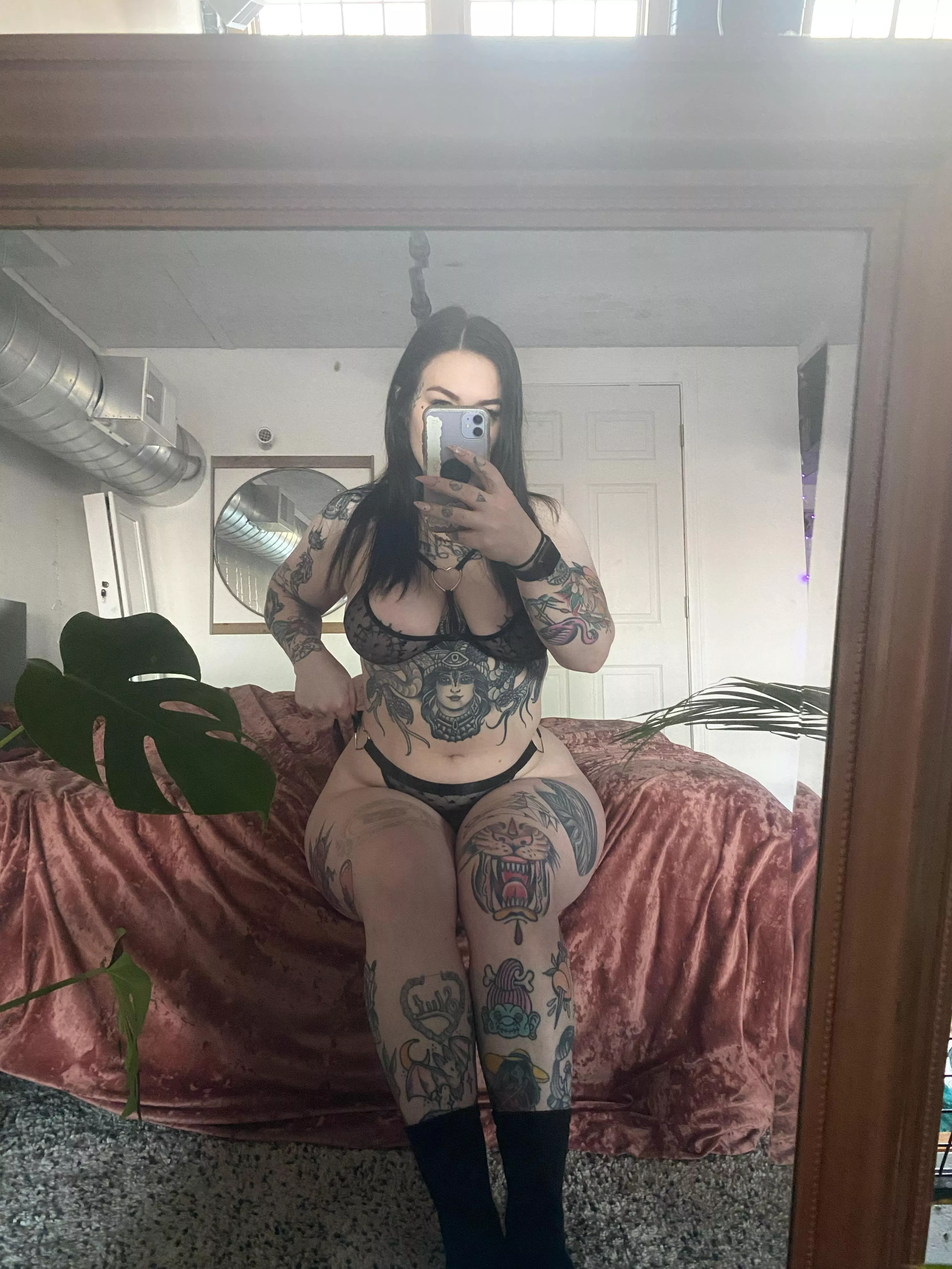 Do you want to come hang out with me?? Do you want to come hang out with me??