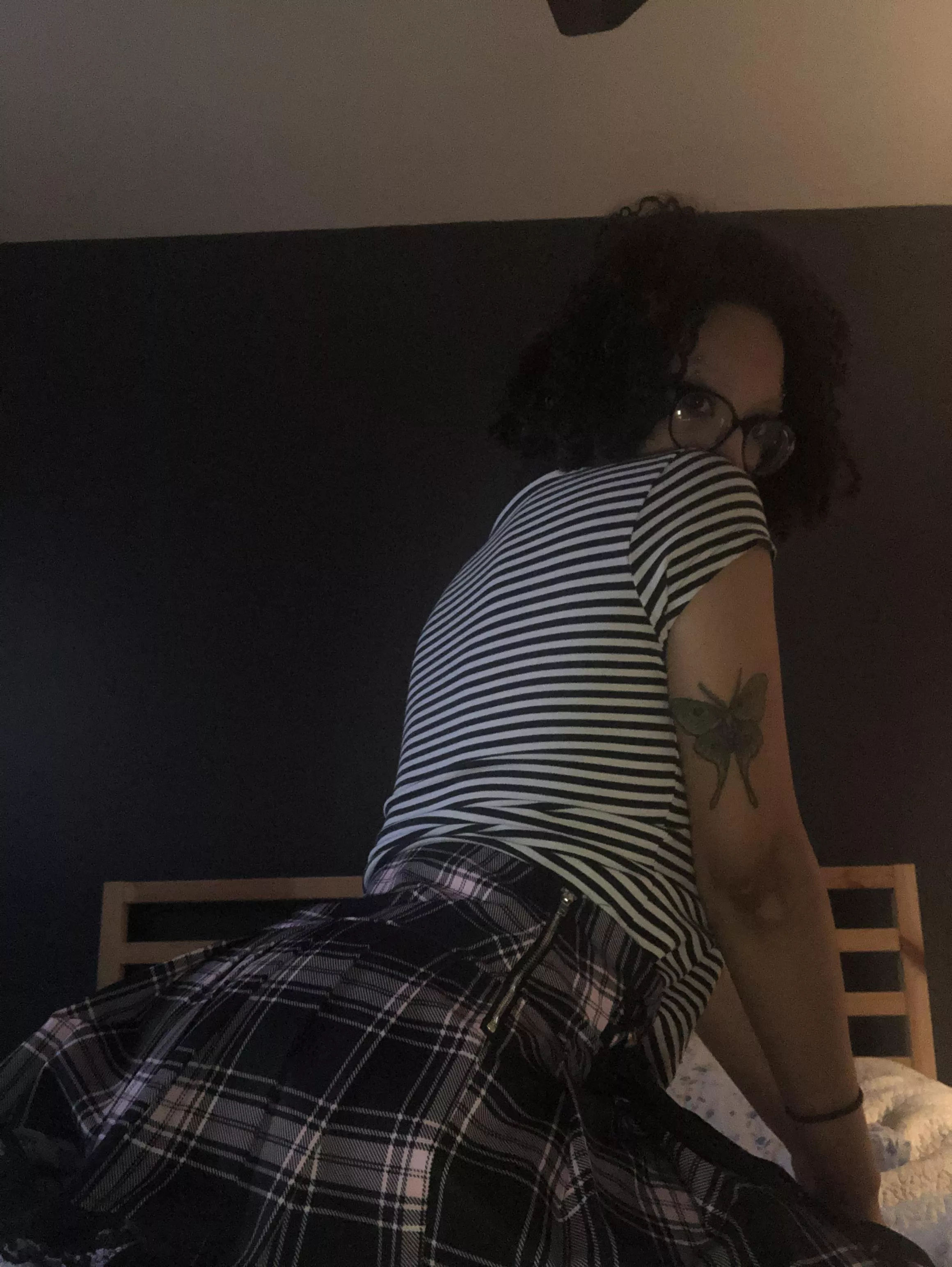 Do you want to lift my skirt? I’m not wearing any panties:) Do you want to lift my skirt? I’m not wearing any panties:)