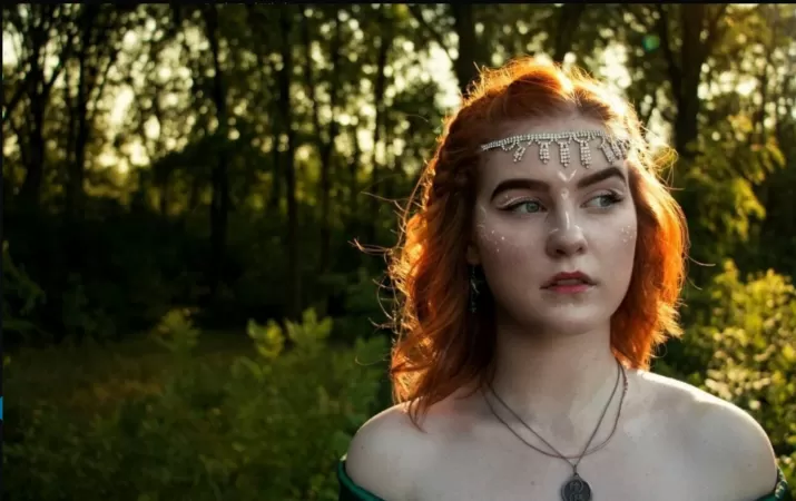 do you want to play with a red head busty baby?π₯΅π