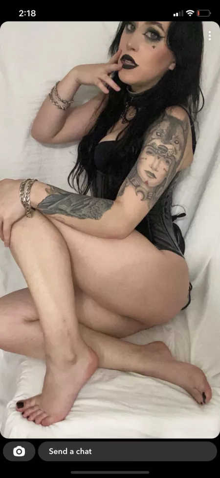 Do you want to see more of my corset? ๐ค