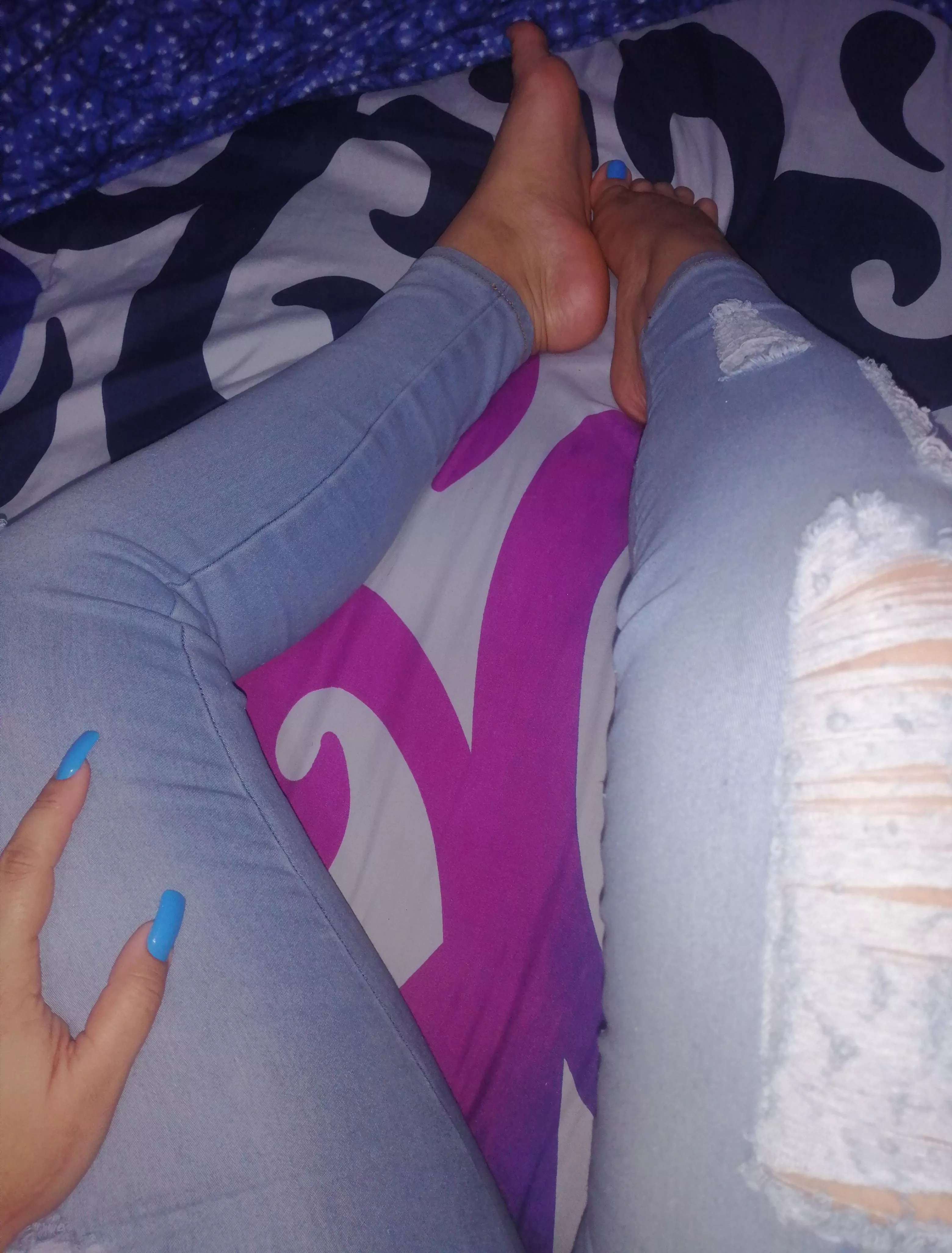 Do you want to smell them? I've walked a lot today 😏👅