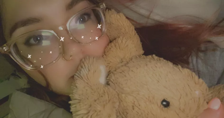 does anyone else feel little when they’re sleepy? 🥺