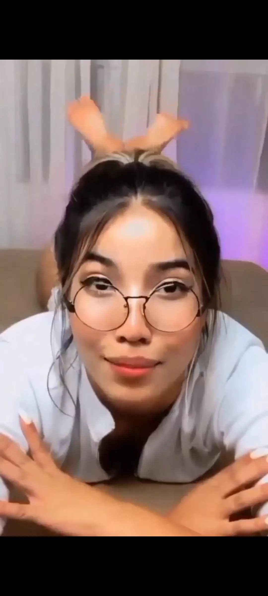 Does anyone know her name? Does anyone know her name?