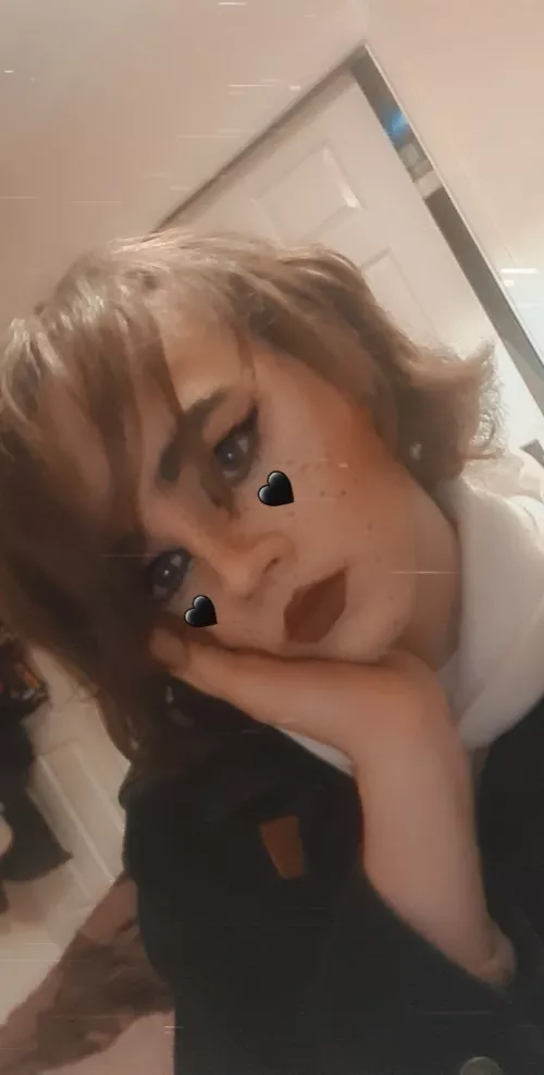 Does anyone like cute little goth femboys?